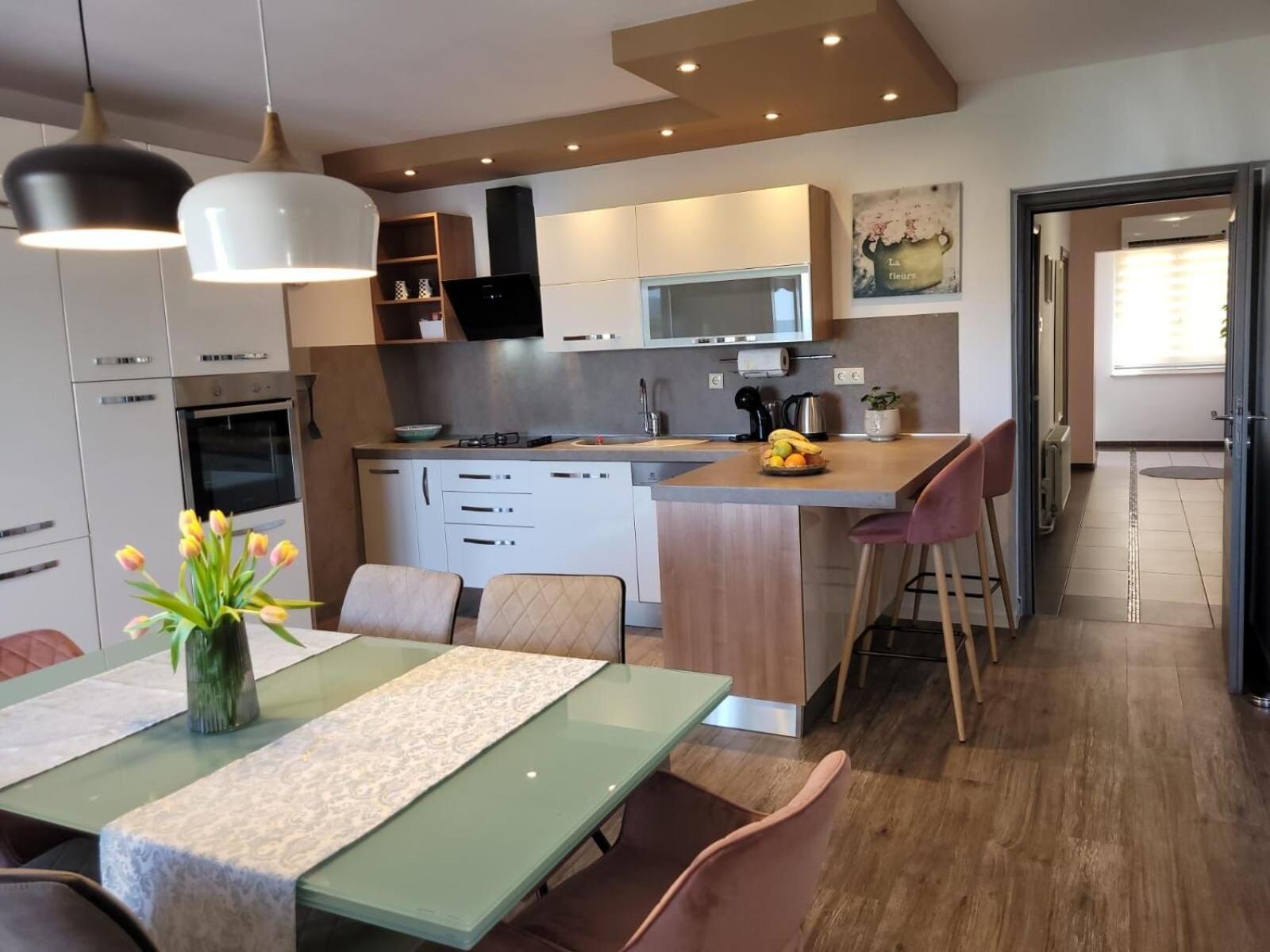 Apartments Hana Crikvenica Ngoại thất bức ảnh